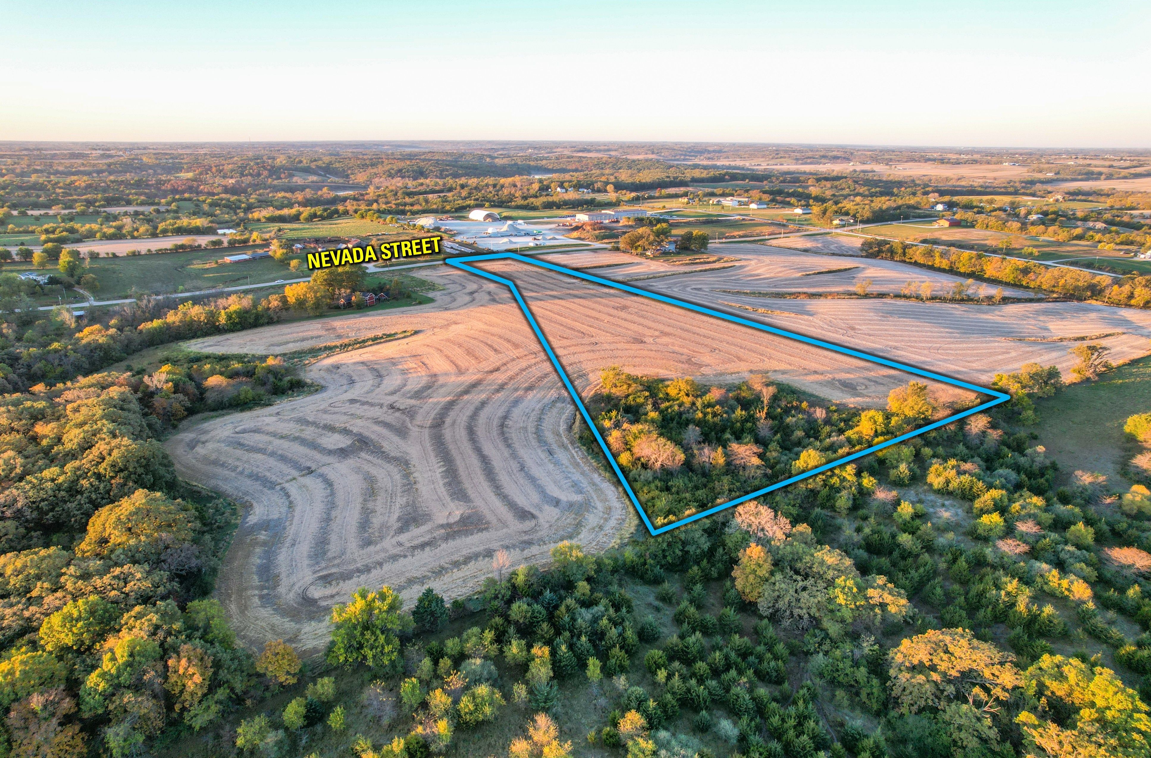 Listing Photo: West 2